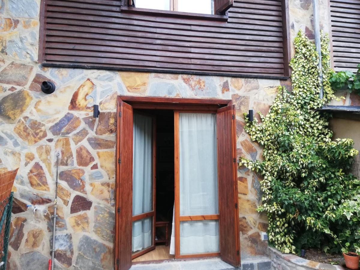 Pequeno Adosado De Montana Con Terraza Villa Виянова Екстериор снимка